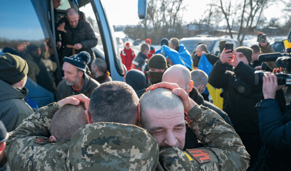 “بعد توغل كورسك”.. كيف نجحت الإمارات في صفقة تبادل بين روسيا وأكرانيا؟