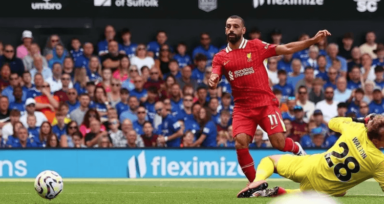  “راتب صلاح” وتجديد عقده يثير جدلاً.. وتعليق من ليفربول 