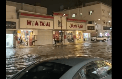 الطبيعة الغاضبة.. حالة الطوارئ في مكة والتشيك واليابان (فيديو)