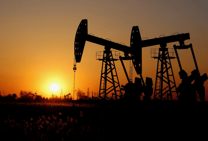 النفط في مهب الحرب.. إيران وإسرائيل تدفعان الأسعار نحو المجهول