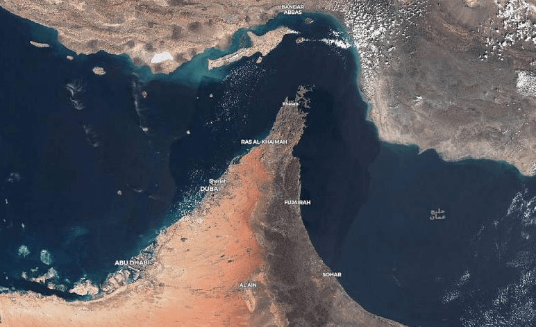 ماذا نعرف عن مضيق هرمز ورقة ضغط إيران؟