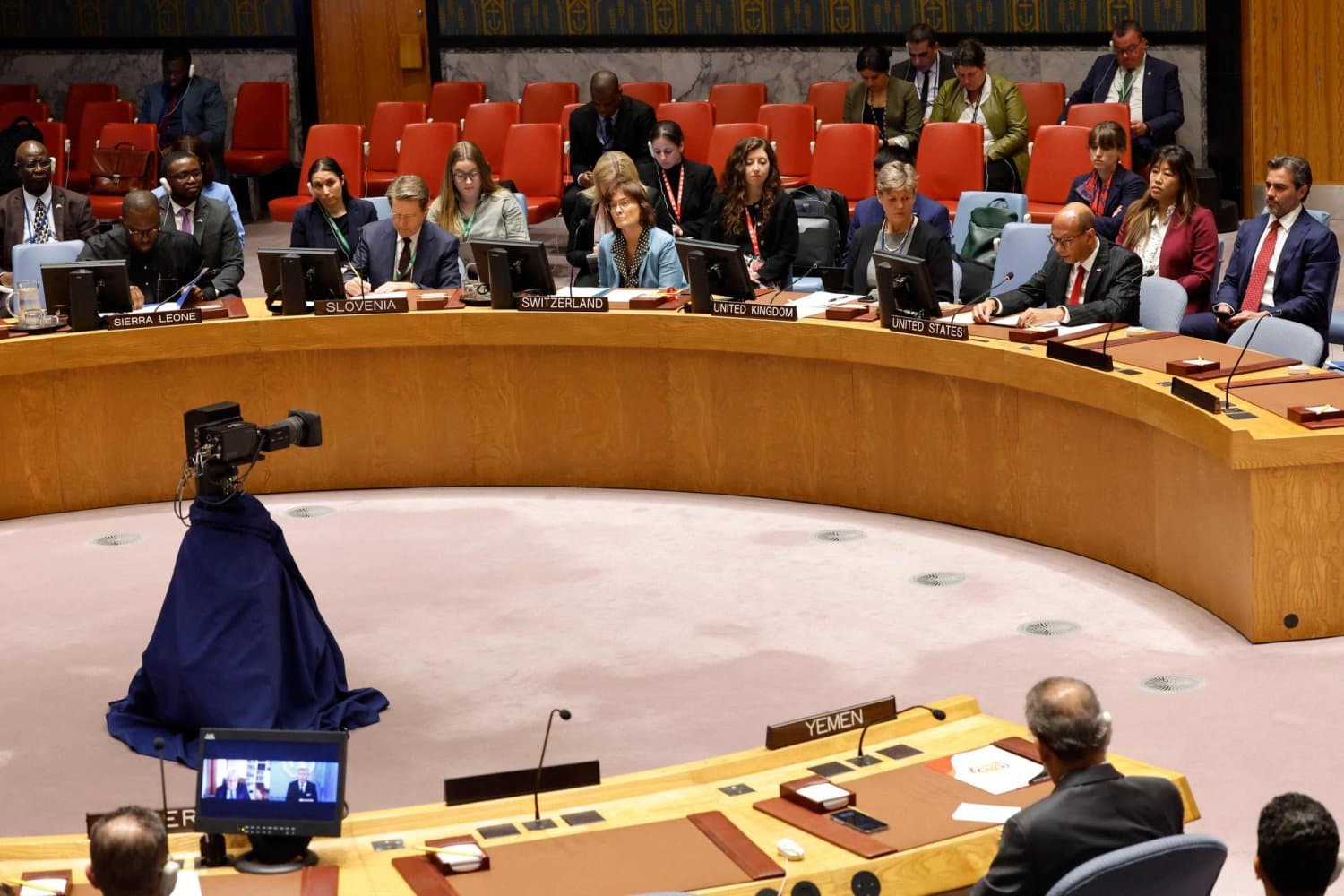 هل تنجح مبادرة أميركا في تجريد “حزب الله” من السلاح؟