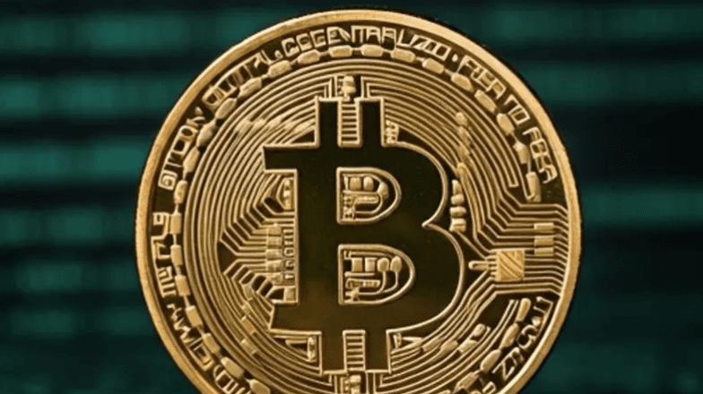 “بيتكوين” تقترب من مستويات 99 ألف دولار.. خبير يوضح