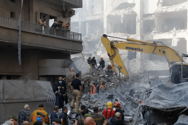 بيروت تعيش ليلة لا توصف.. انتشال جثث بعد الغارات الإسرائيلية