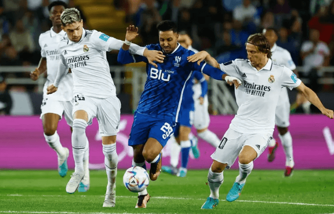 للمرة الثالثة في تاريخه.. فريق عربي على موعد مع ريال مدريد