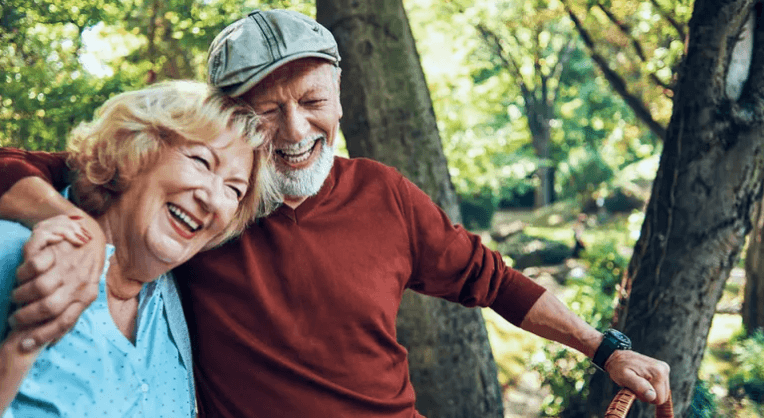 7 عادات تشعرك بالشباب في الستينيات وما بعدها