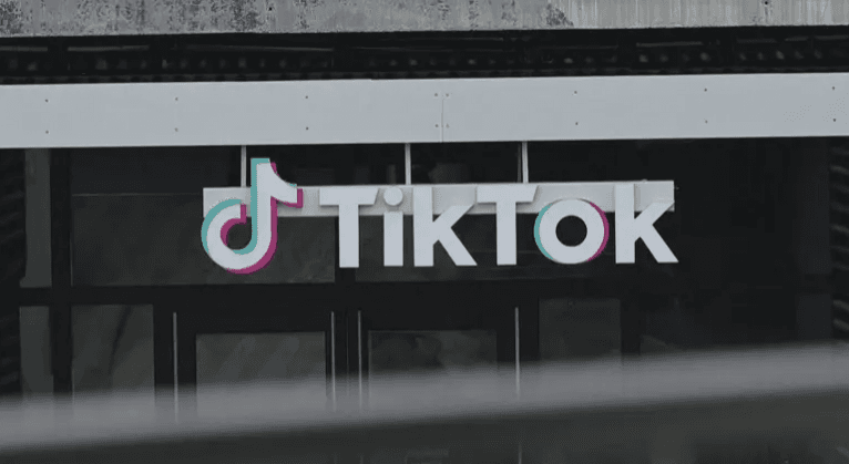 صدمة “تيك توك”.. استعداد لموعد الإزالة النهائي
