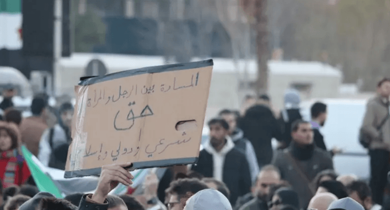 أحمد الشرع يرد على “بلبلة أرناؤوط”: “المرأة ستشارك بكل المجالات”