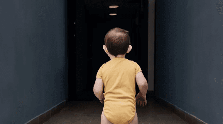 فصل الرأس عن الجسد.. أميركي يقتل ابنه الذي يبلغ عاماً واحداً