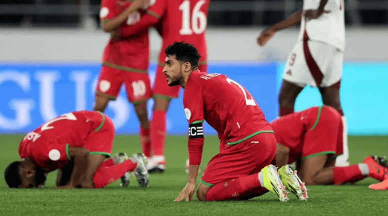 عمان رفعت رصيدها إلى 4 نقاط بفوز مثير على قطر