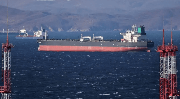 روسيا تعلن حالة الطوارئ بسبب تسرب نفطي في البحر الأسود