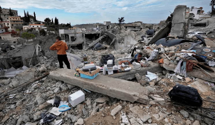 إسرائيل تعلن استهداف معبر مع سوريا.. هذا ما حصل