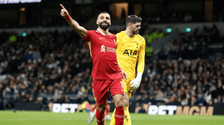 مقارنة صادمة.. صلاح يتقاضى راتباً أكثر 15 ألف مرة من لاعبي ليفربول