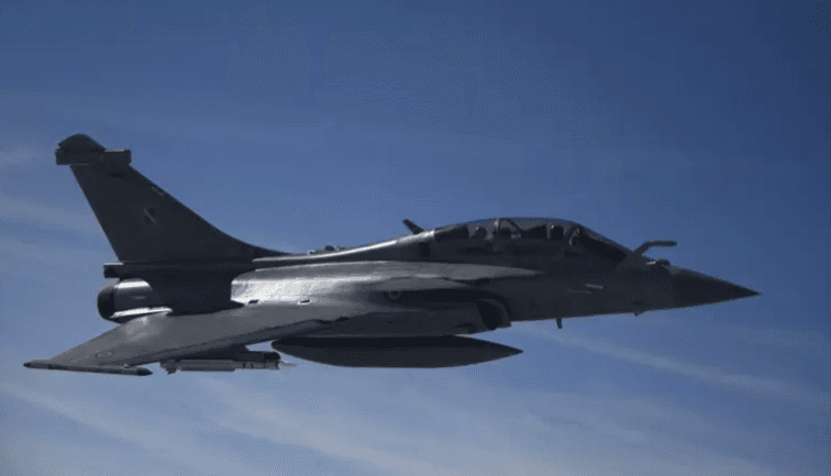 أول مرة منذ عامين.. فرنسا تقصف مواقع داعش في سوريا