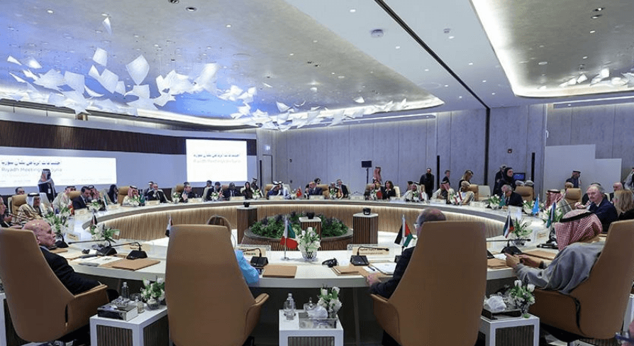 السعودية تحتضن أول اجتماع عربي دولي حول سوريا.. لماذا؟