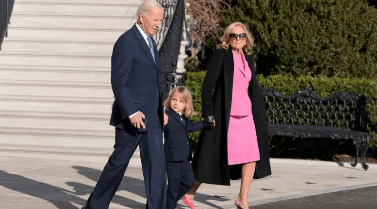 بايدن.. جعبة ألقاب مذهلة أبرزها “بطة عرجاء” و”الميّت الماشي”