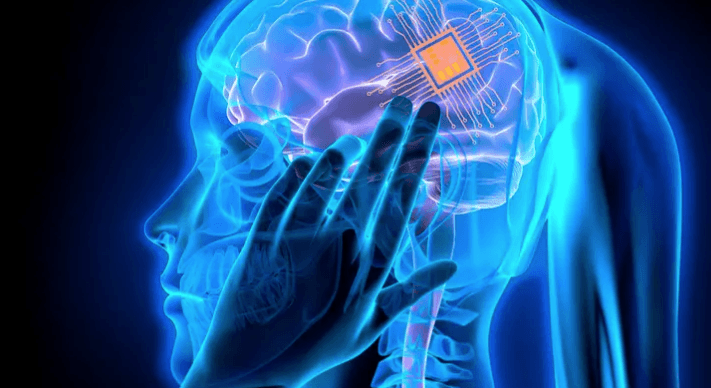 التحكم بالدرون باستخدام الإشارات الدماغية