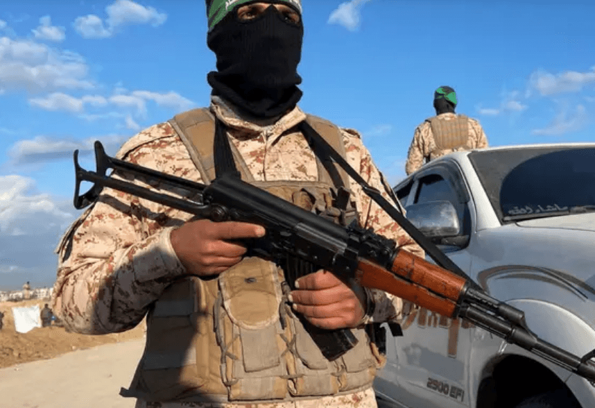 حماس: سلاح المقاومة حق وطني حتى زوال الاحتلال