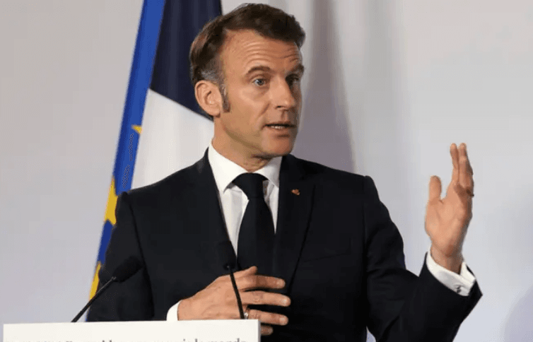 أول تعليق من زعيم غربي على غارات إسرائيل على لبنان