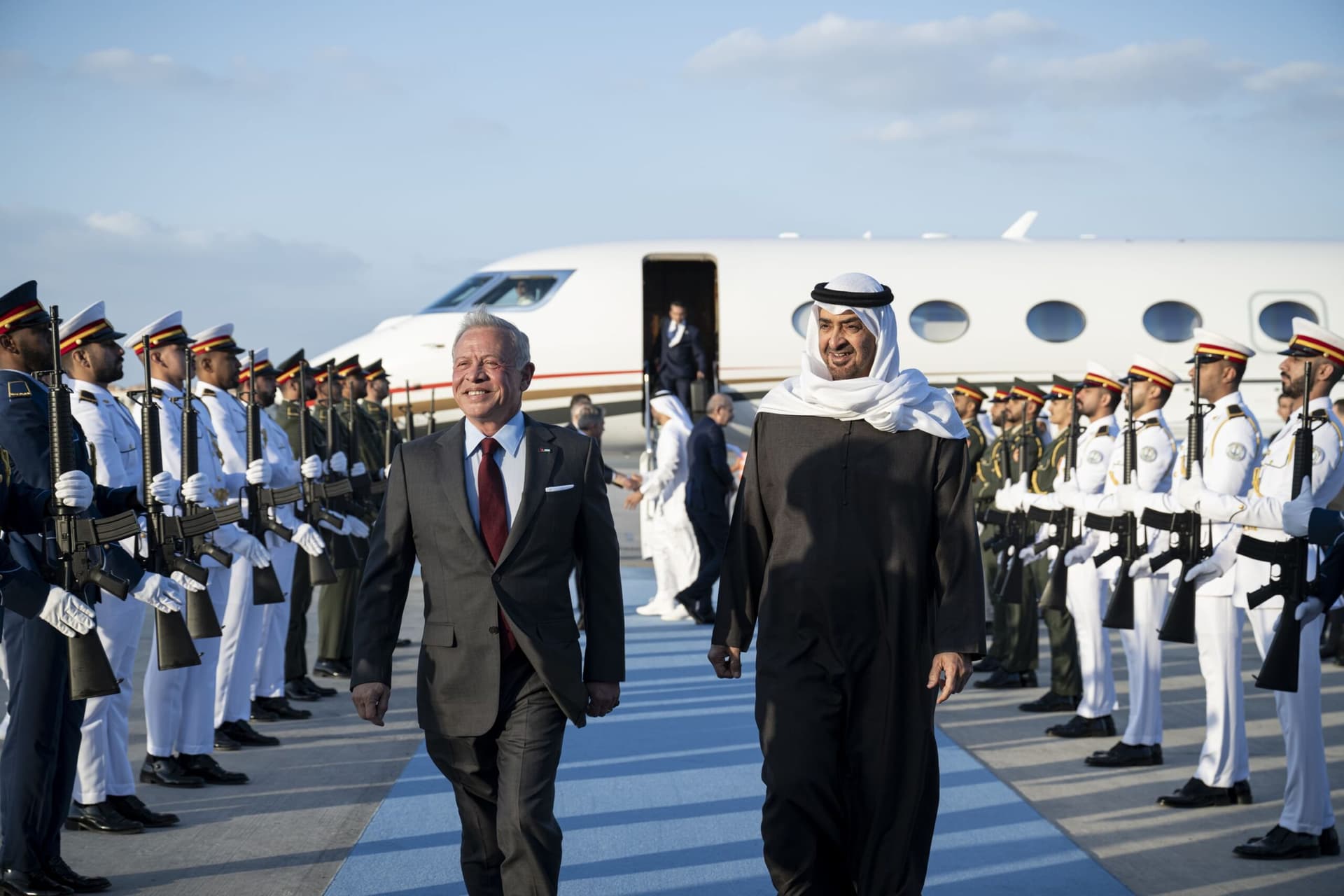 ملك الأردن يصل الإمارات في زيارة أخوية