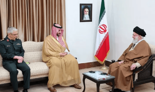 ما دلالات زيارة وزير الدفاع السعودي لإيران؟