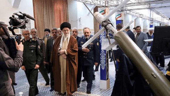 تفاصيل قصة تواصل طهران سراً مع ترامب