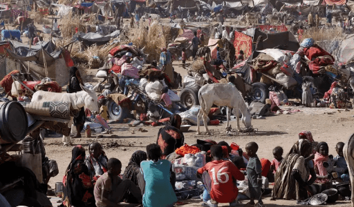 جوع ونزوح وموت.. تحذير أممي بشأن مخيم زمزم