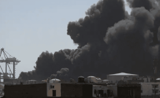 مسيرات تستهدف مستودعات وقود بالسودان