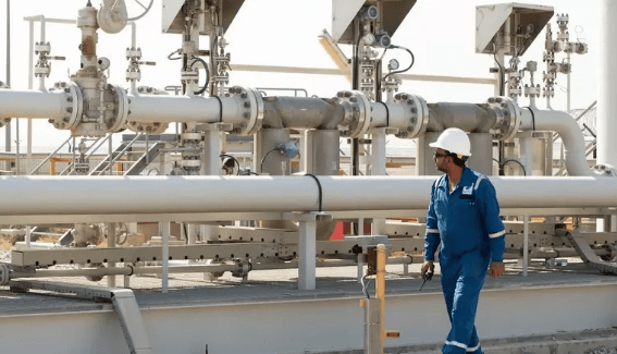 دولة عربية تعزز إنتاج المكثفات