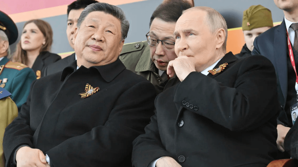 بوتين وشي وزعماء العالم الصديق يحتفلون بيوم النصر الروسي