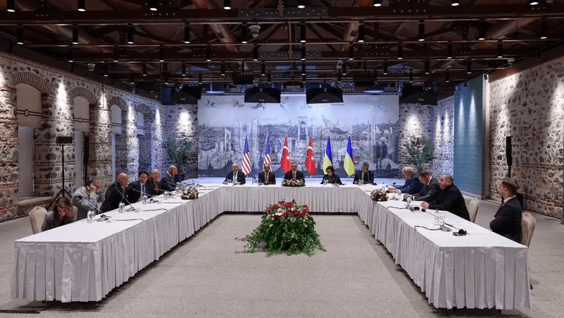 محادثات وجهاً لوجه بين روسيا وأوكرانيا 