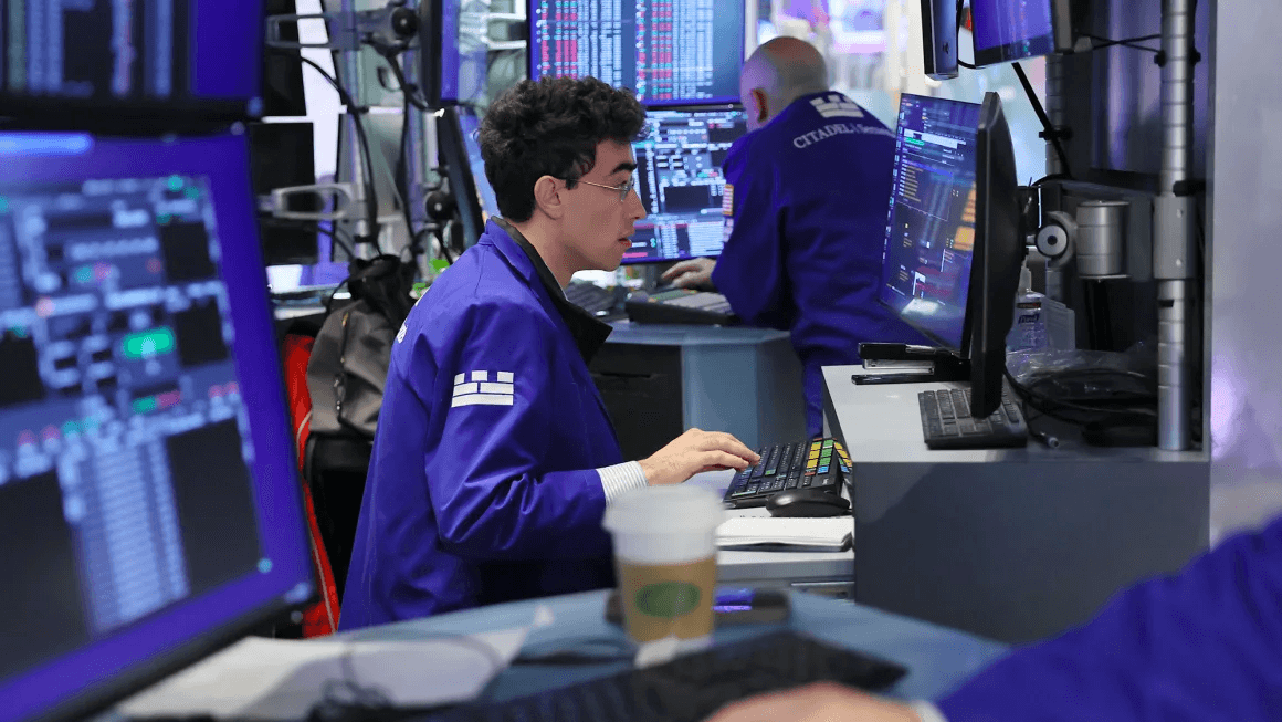 مؤشر داو جونز يرتفع 1000 نقطة بعد محادثات سويسرا