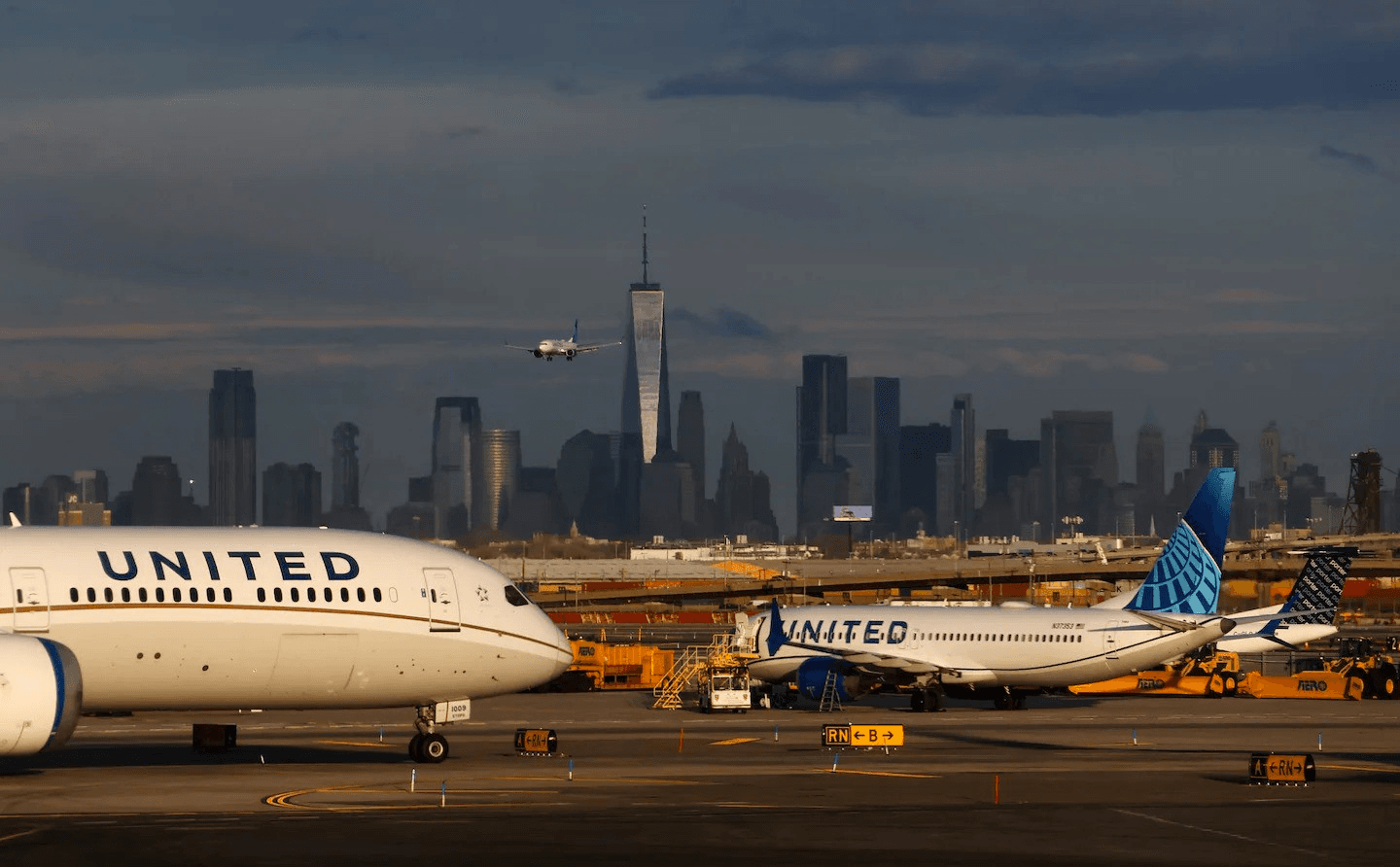 أمن الطيران الأميركي على المحك: أزمة مراقبة جوية تتفاقم