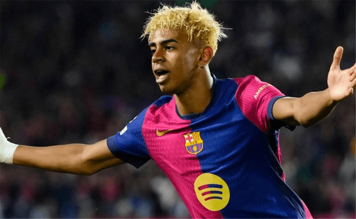 لامين يامال.. “الطفل المعجزة” يحصد جائزتين ويتفوق على الكبار في ساعتين!