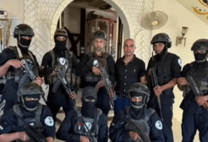 “أبو شباب”.. ميليشيا إسرائيل في غزة بوجه حماس!