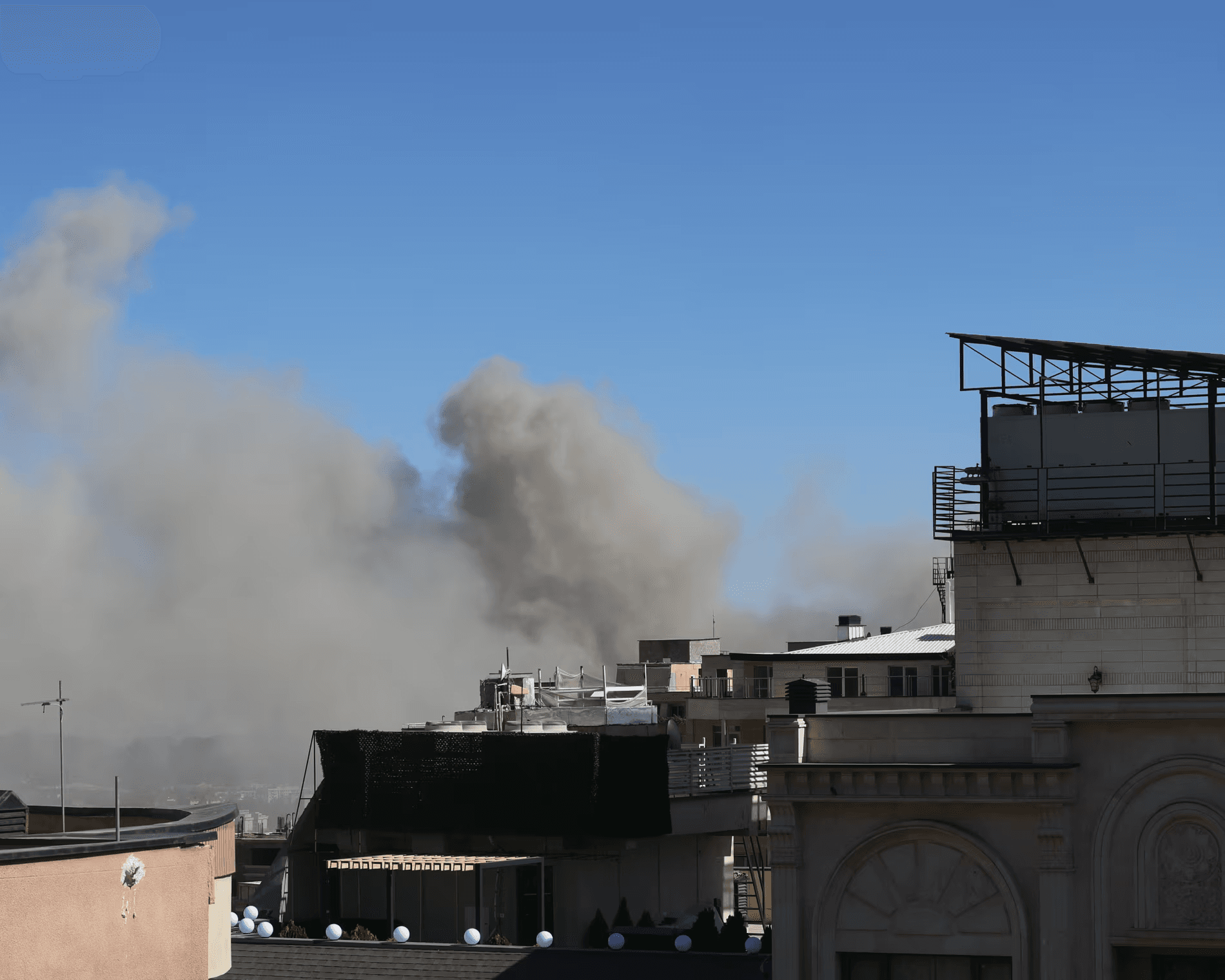 القوى الثلاث بعد خروج إيران