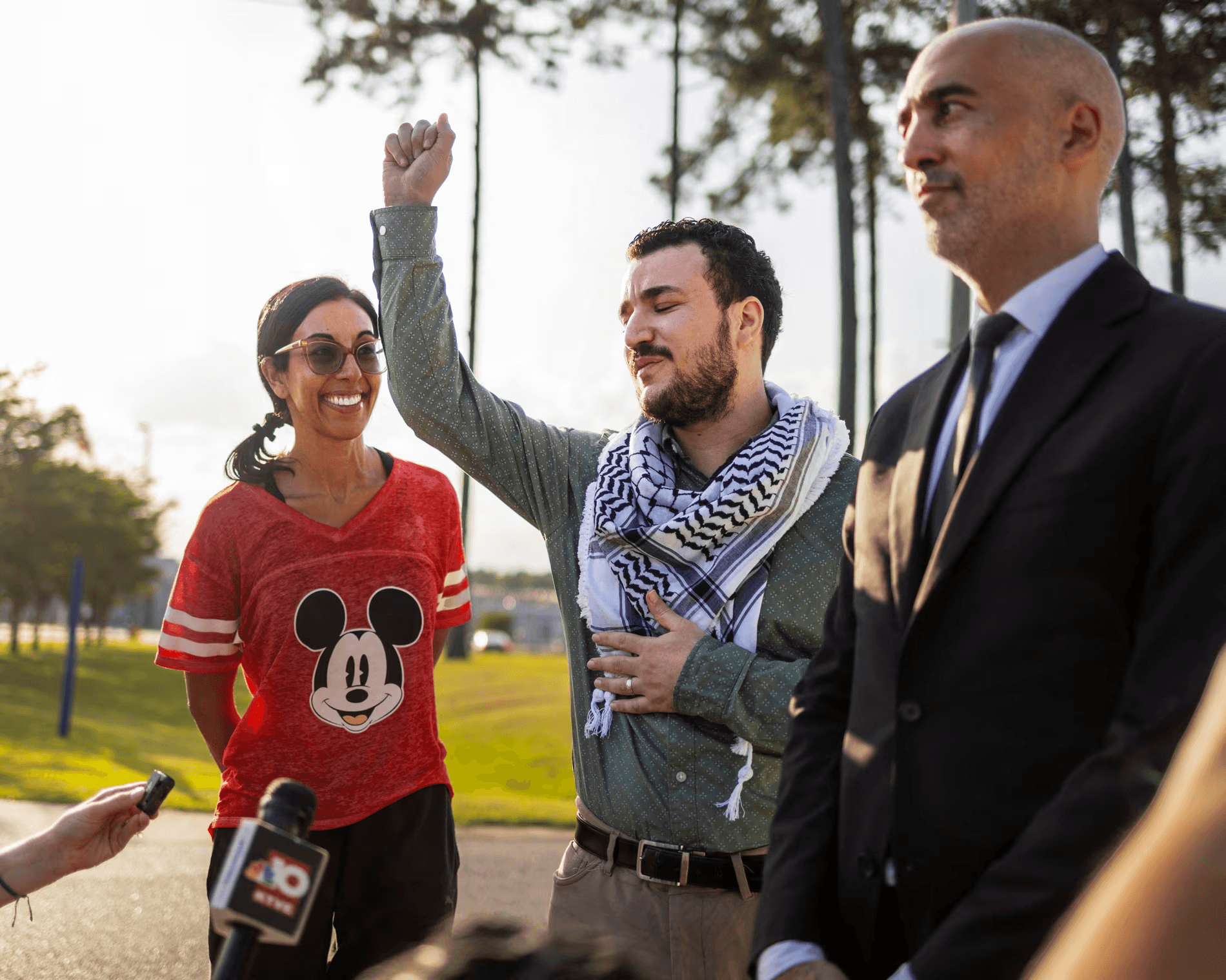 بعد 100 يوم في سجون الهجرة.. كيف انتصر محمود خليل على آلة ترامب؟