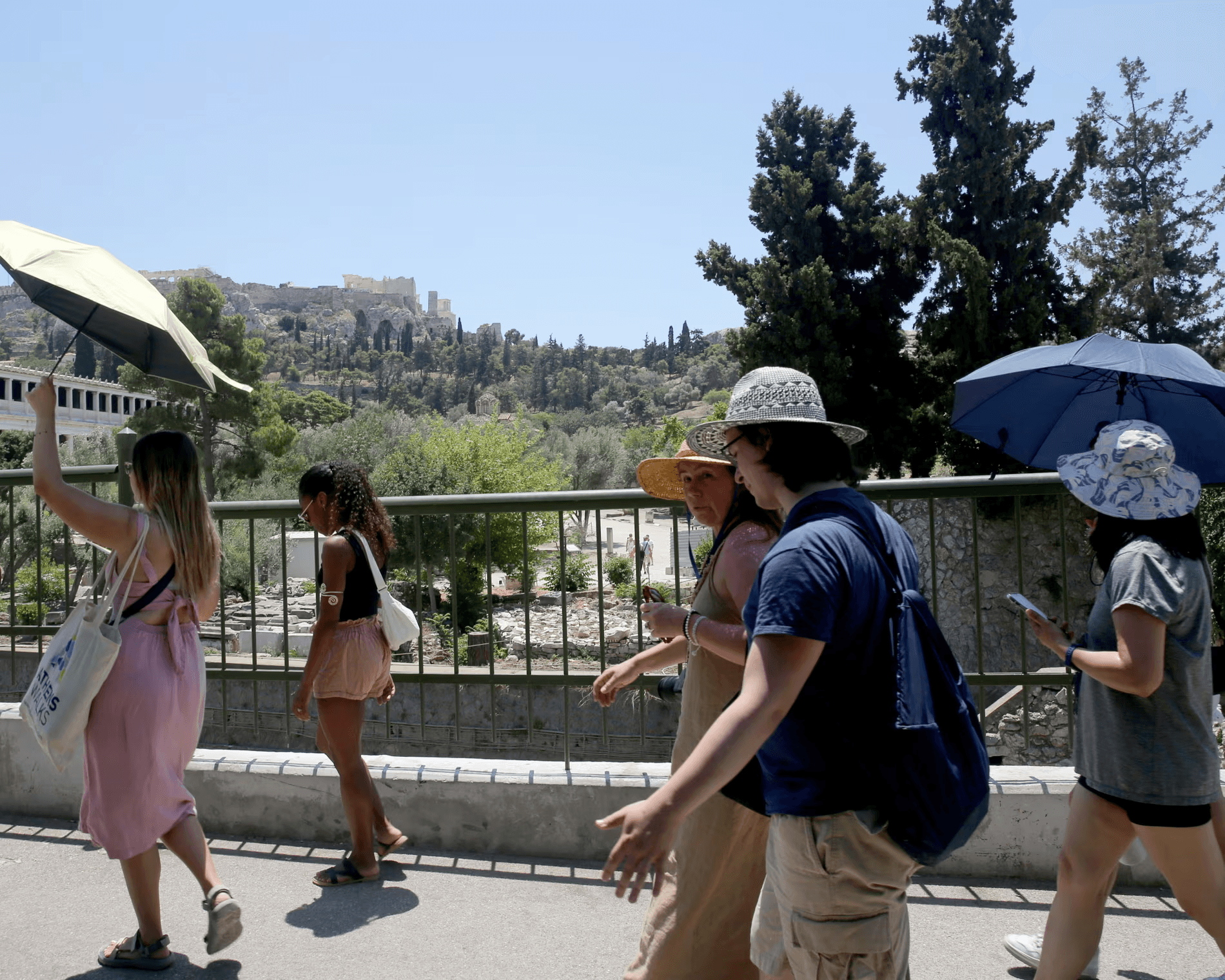 موجة حر قياسية تضرب أوروبا بـ42° وتحذيرات من حرائق الغابات