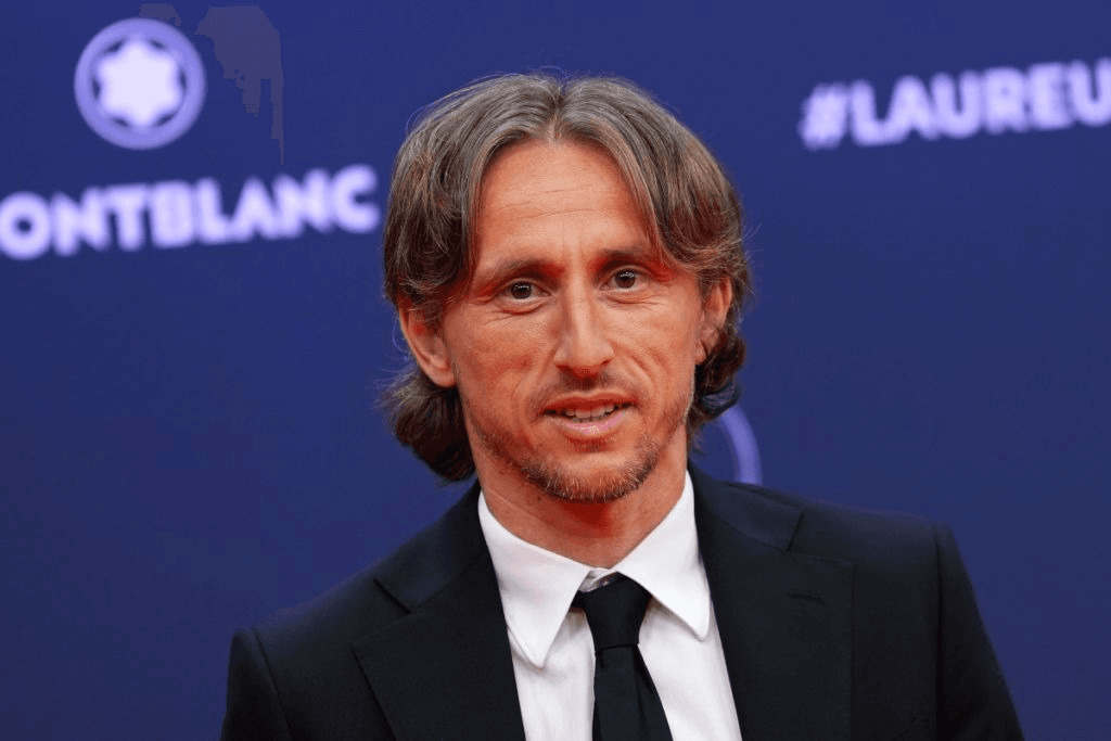 مودريتش إلى ميلان.. ومانشستر سيتي يشعل لعبة الكراسي الموسيقية!