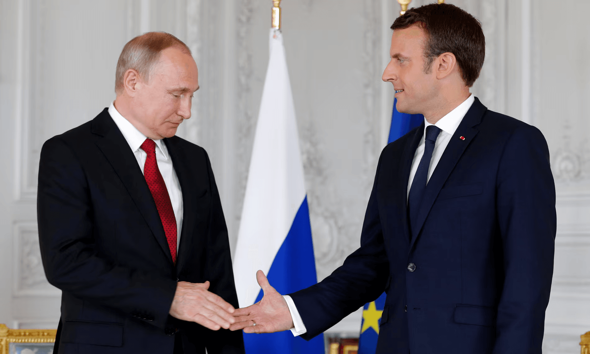 بعد قطيعة 3 سنوات.. من بدأ الاتصال؟ بوتين أم ماكرون؟