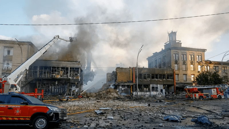 روسيا تهاجم كييف بالصواريخ والمسيرات.. وقتلى في كوستيانتينيفكا