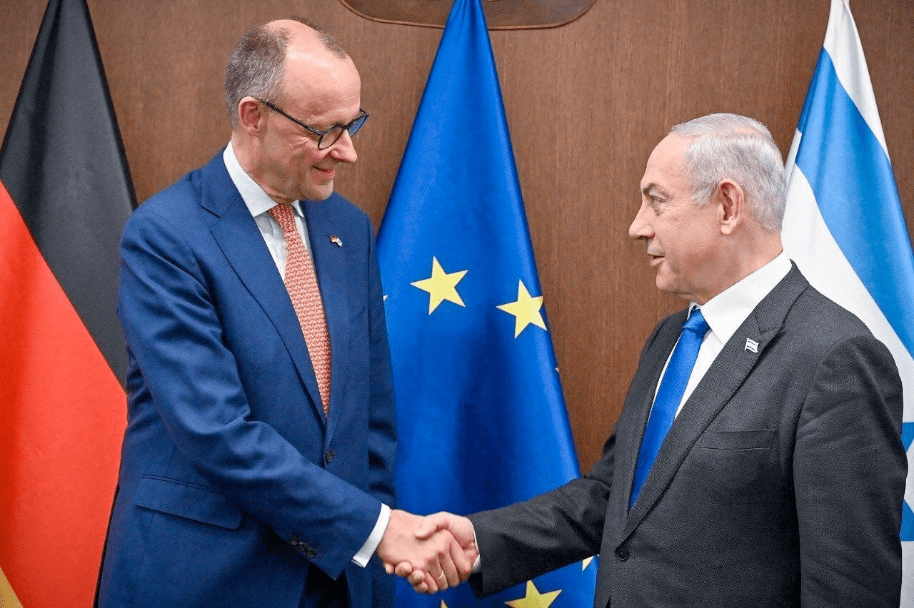 المستشار الألماني يبرر حرب إسرائيل ضد إيران: “تنفذ العمل القذر للغرب”!