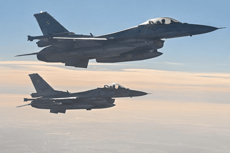 ذعر في الناتو: قاذفات بوتين النووية تهدد حدود أوروبا!