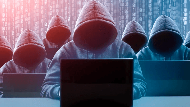 كشف خطير: “Catwatchful” يخترق بيانات آلاف الهواتف