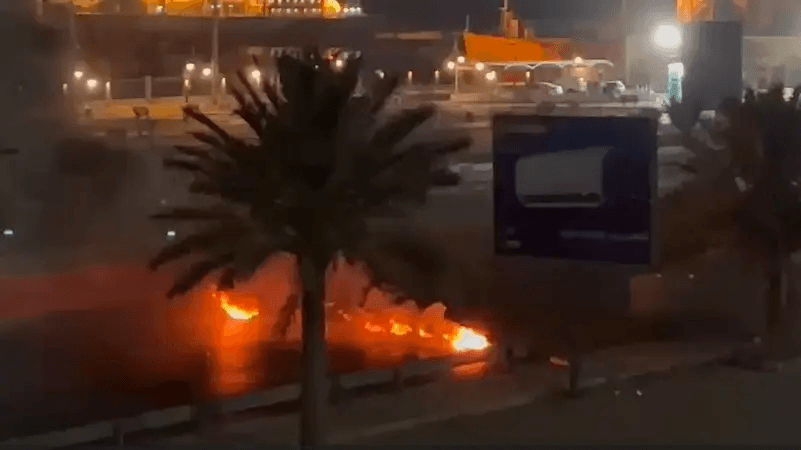 احتجاجات حاشدة في طرابلس تطالب بإسقاط حكومة الدبيبة بعد وفاة الناشط المريمي