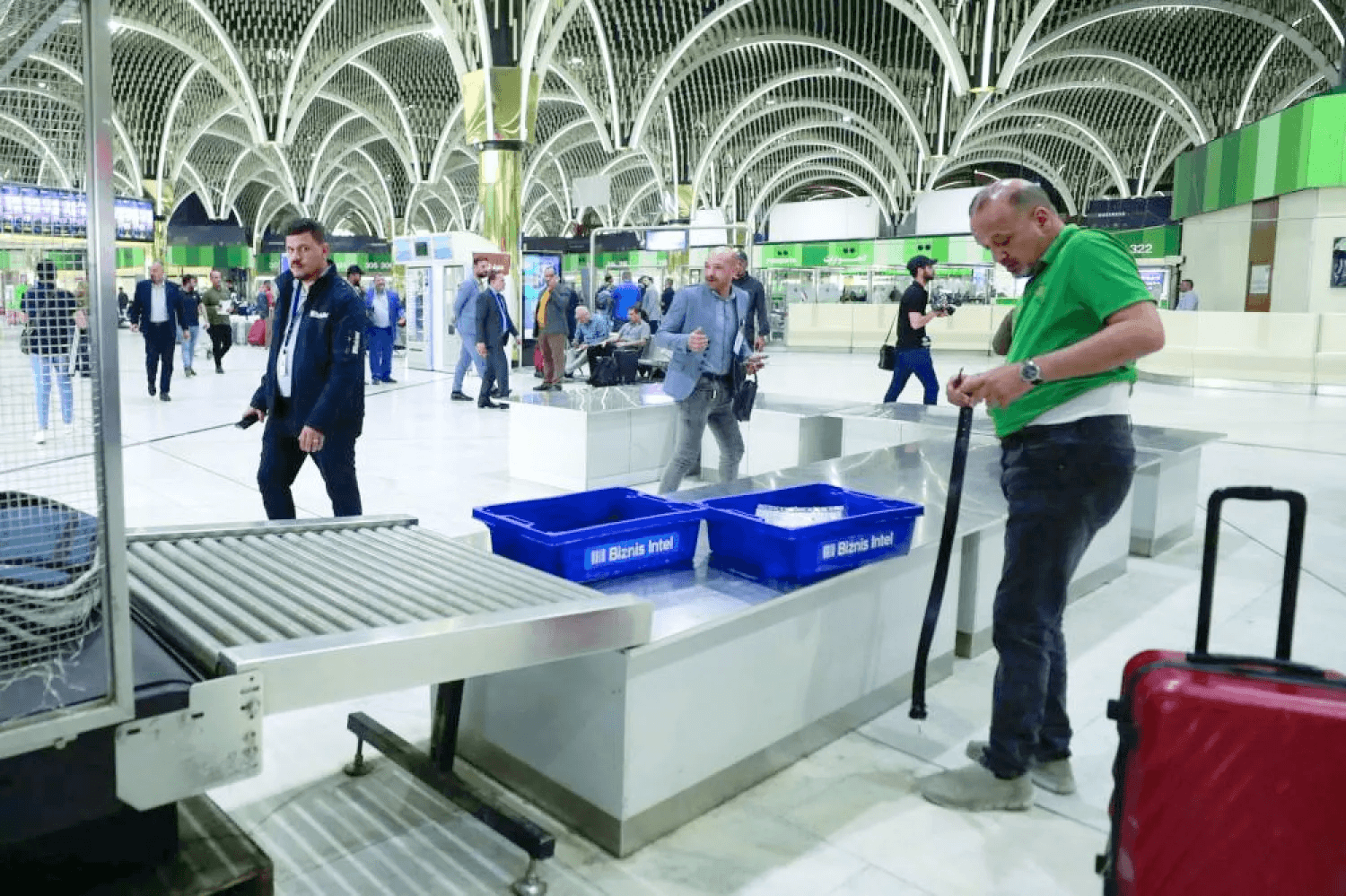 مطار بغداد يعلق جميع الرحلات إلى إيران: وهذه الأسباب المفاجئة