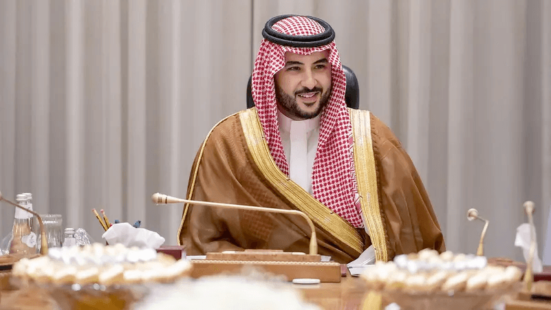 خالد بن سلمان يهزّ البنتاغون: اتصال ناري يعيد ضبط الشراكة العسكرية