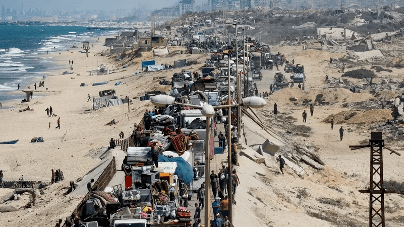 كارثة إنسانية في غزة: 400 ألف فلسطيني يفرون من المدينة