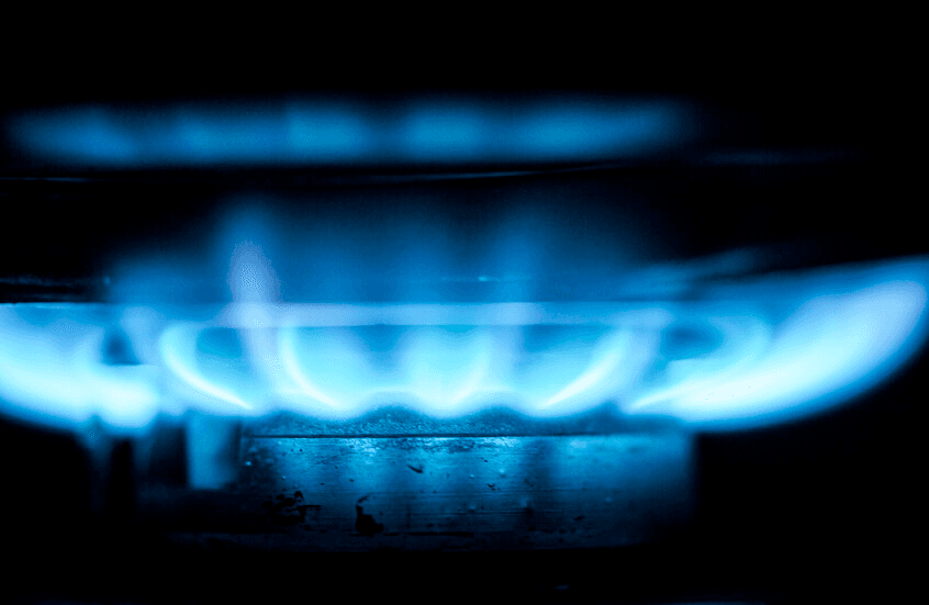 الغاز الأزرق يتوهج: كيف تهز المواجهة الروسية الأوروبية أسواق الطاقة العالمية؟