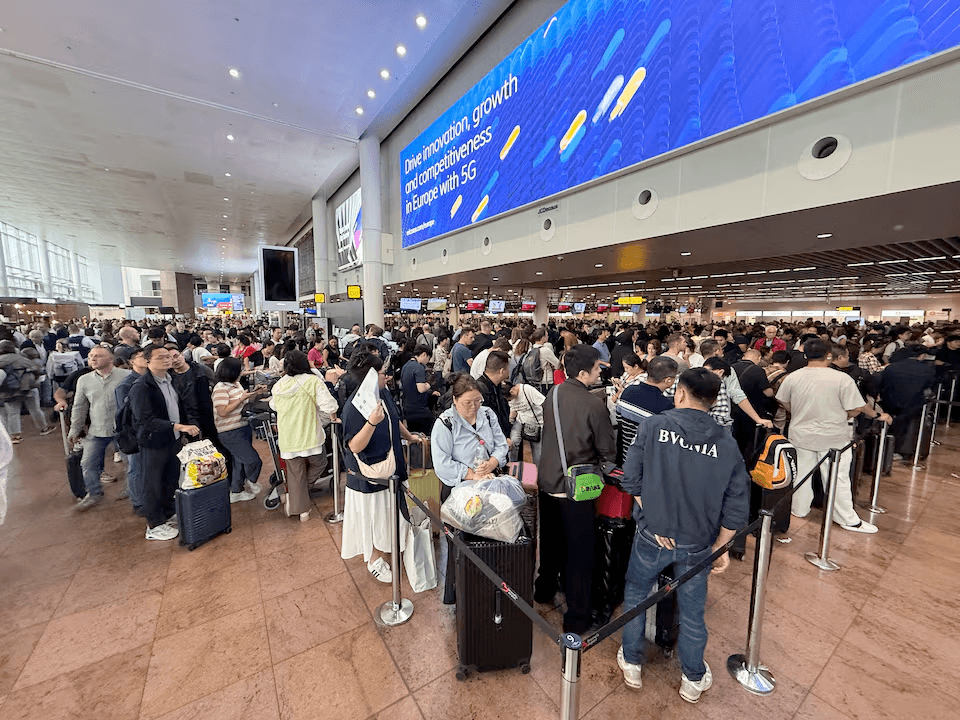 هجوم إلكتروني يسبب اضطرابًا واسعًا في مطارات أوروبية كبرى